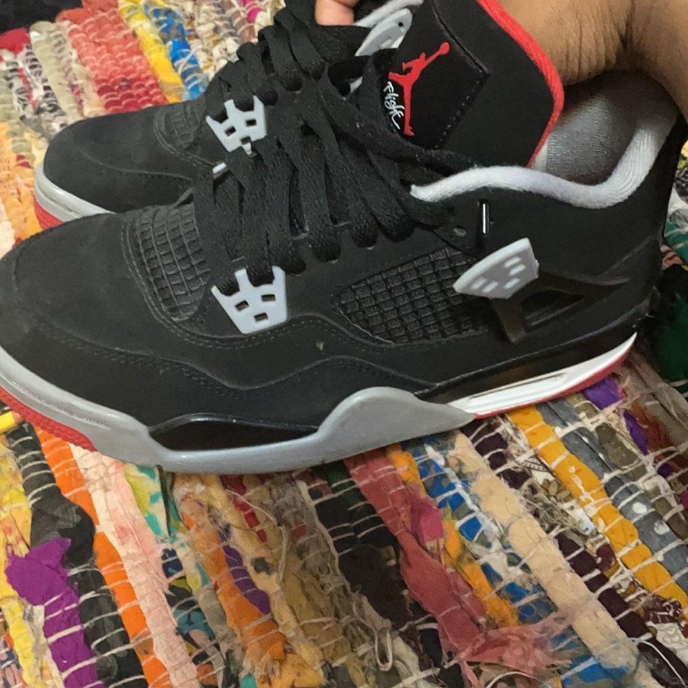 Jordan bread 4s - Picture 2 of 3